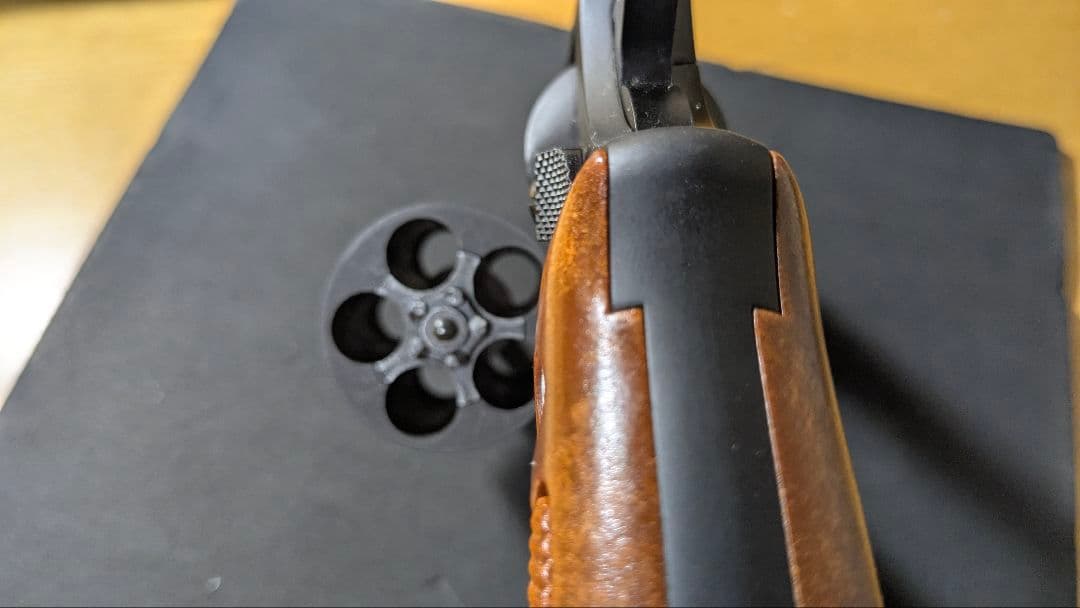 スミス&ウェッソン M36チーフスペシャル