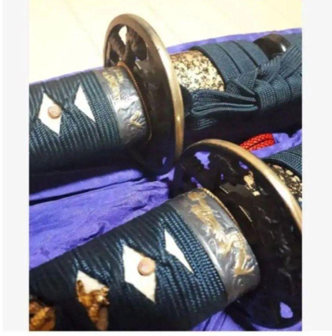 模造刀　名刀　高級品　二本セット　台座付き　レトロ　新品同様