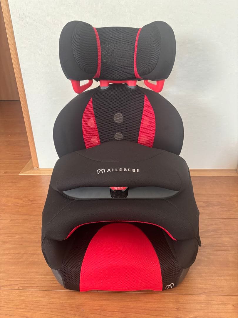 エールべべ サラット　3ステップ　クワトロST チャイルドシート エールベベ サラット3ステップ クワトロ プレミアムWをレビュー