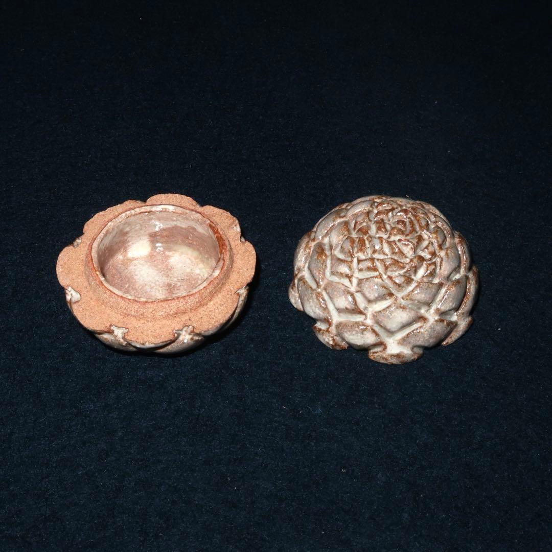 茶道具】12代田原陶兵衛作 萩焼松毬香合