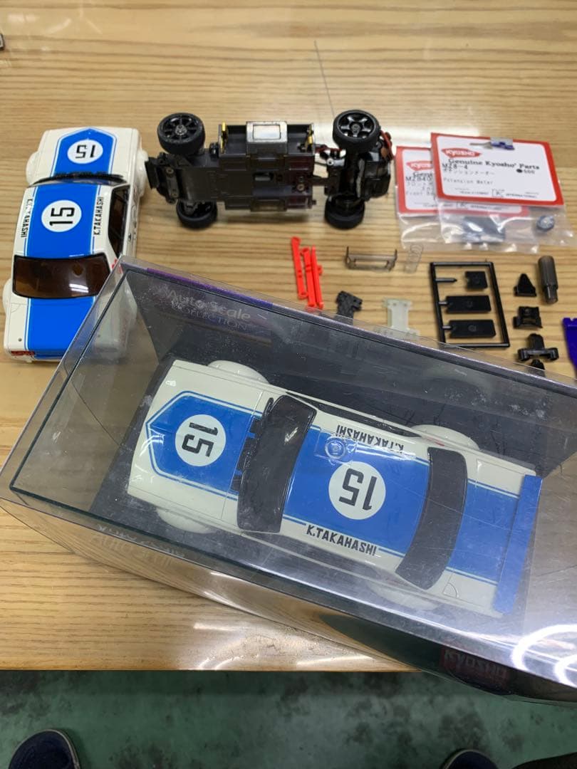 京商ミニッツ　新品ボディー MR-015RM オマケ付FETなど