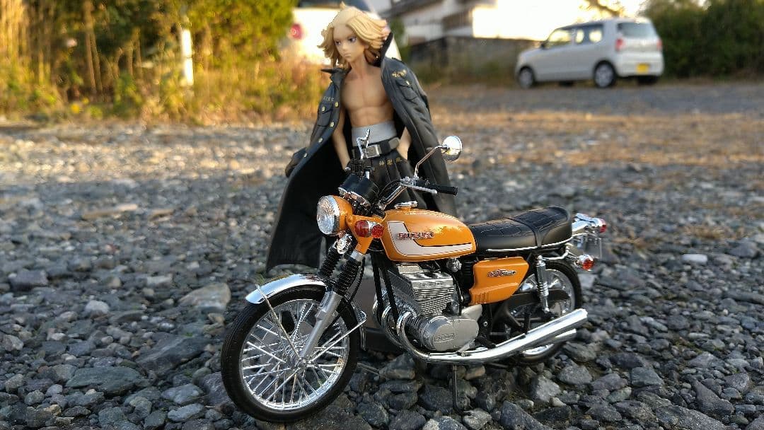 GT380プラモデルのみの販売。製作依頼用マイキーのフィギュア付きません。