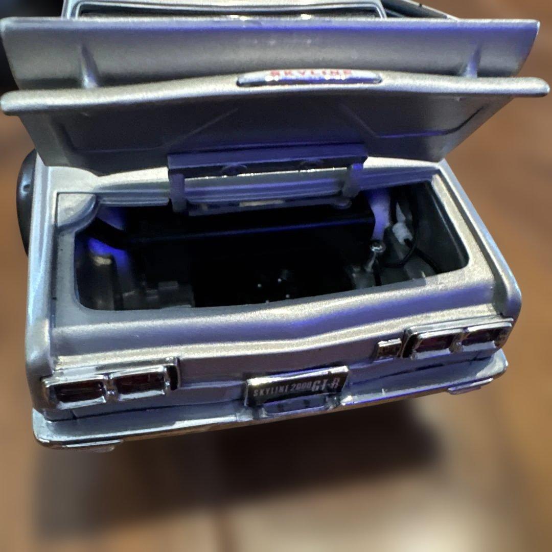 スカイライン GT-R 1/18 シルバー