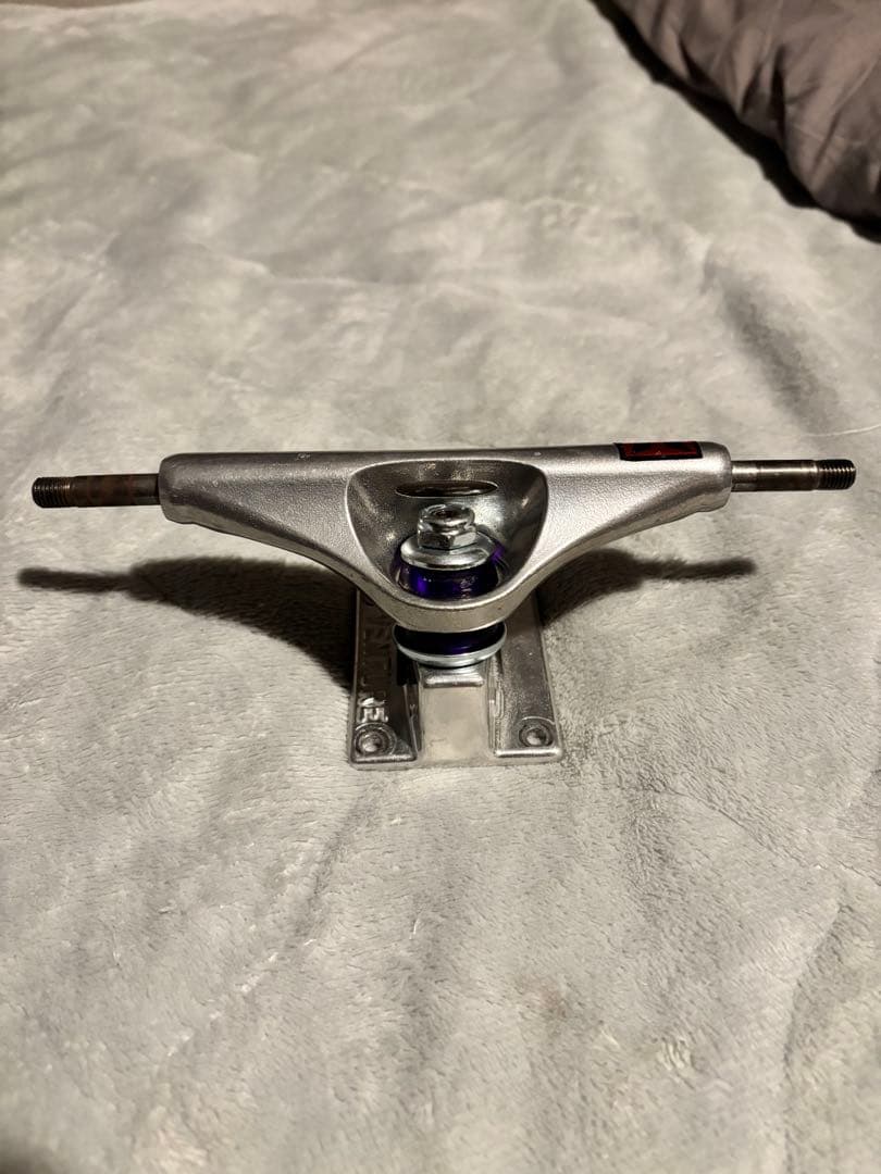 【新品同様】Venture ベンチャートラック V-HOLLOW 5.2 HI