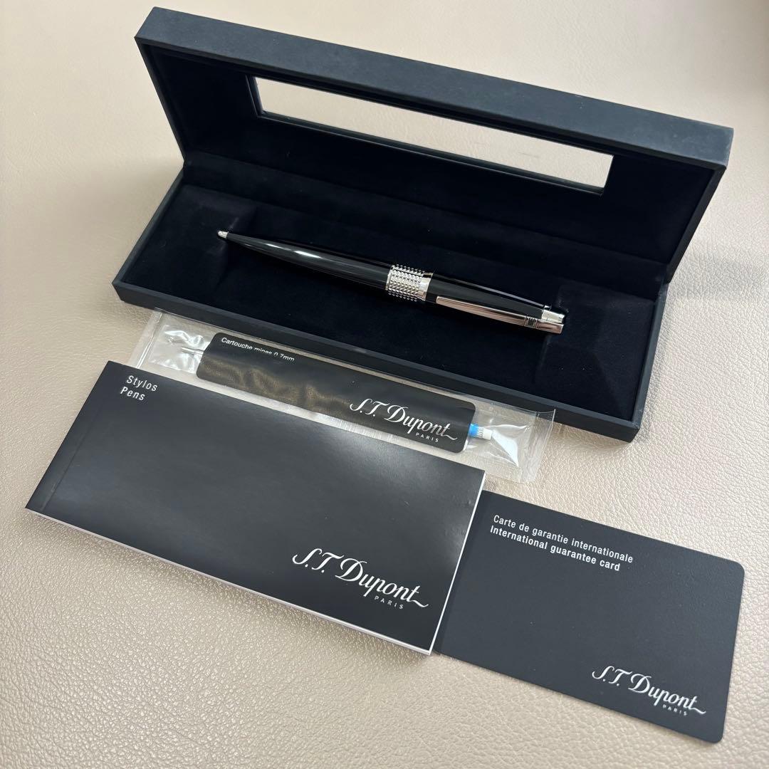 万年筆 透明ボディ 黒ケース付き