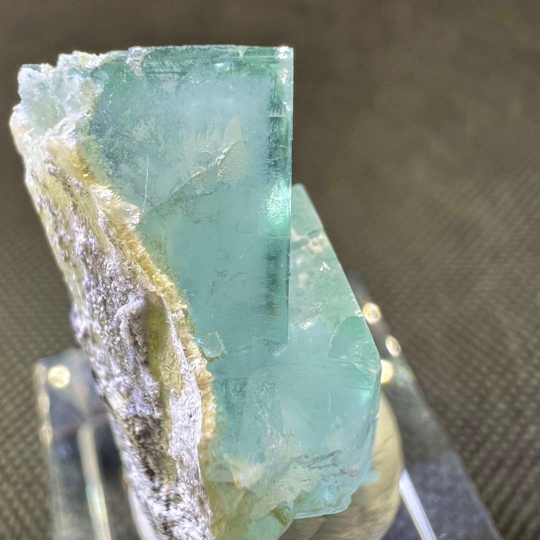 ヤオガンシャン ライトグリーン ブルーウィンドウ パープルファントム