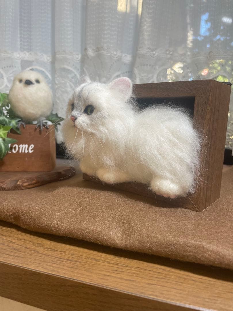 羊毛フェルト 猫 チンチラシルバーちゃんBOX型フレーム - メルカリ