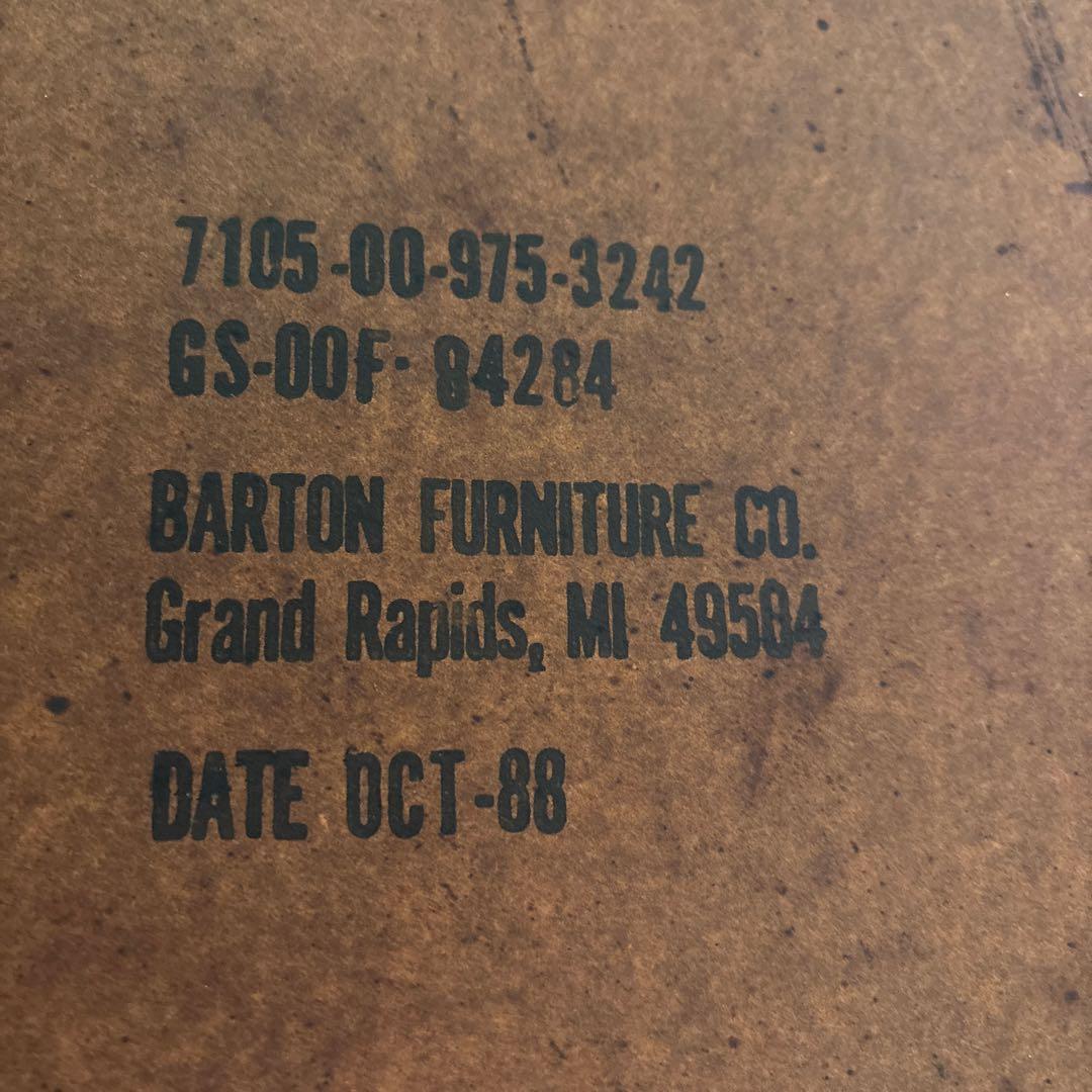 ドレクセルヘリテイジ社製 米軍払い下げ テーブル - メルカリ