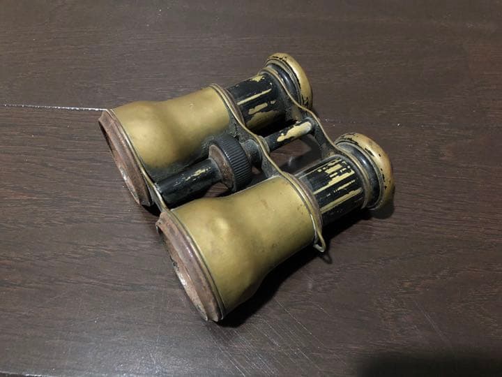 骨董品】18世紀真鍮製オペラグラス（CHEVALIER OPTICIEN）