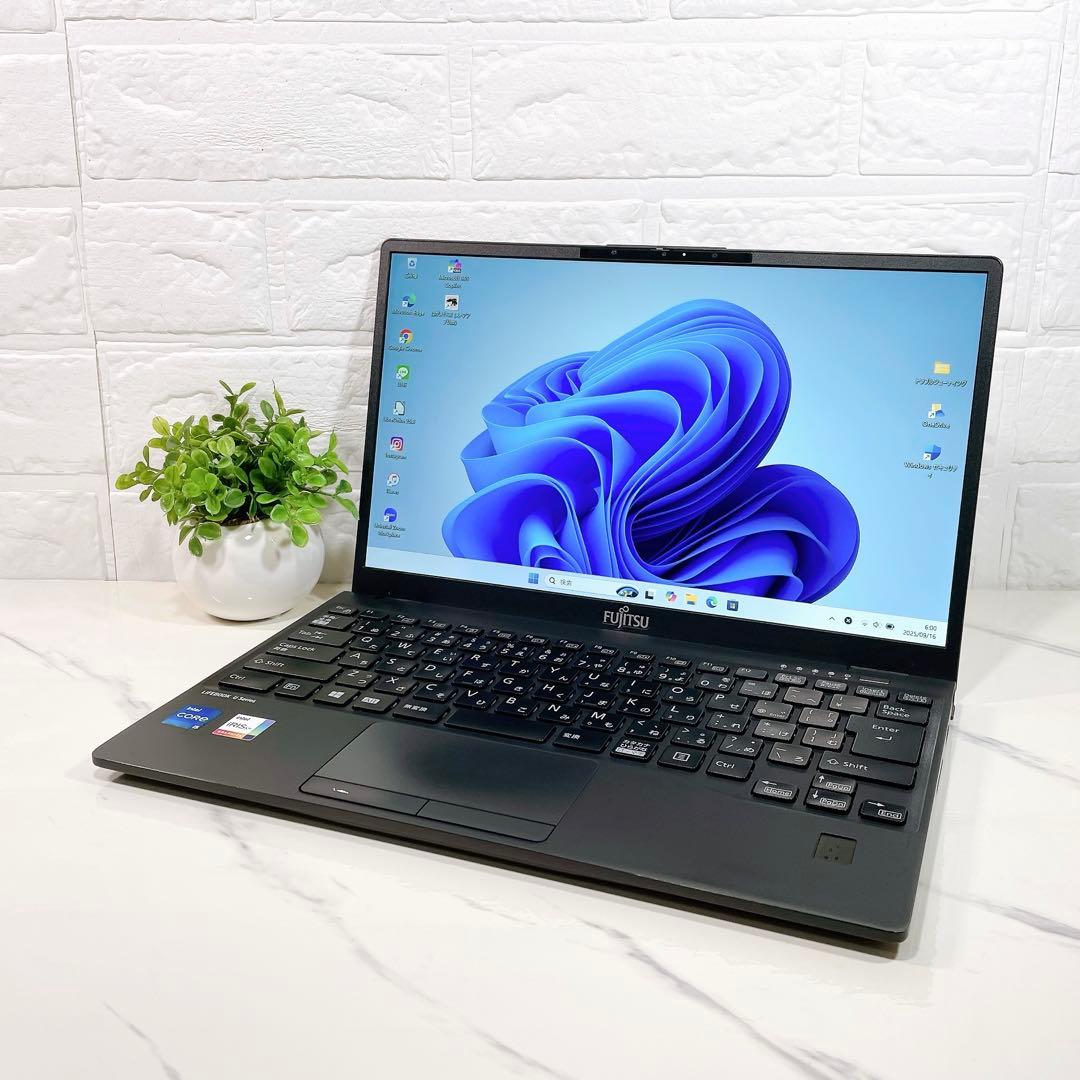 高年式✨第11世代 i5 富士通 メモリ8GB SSD256 ノートパソコン