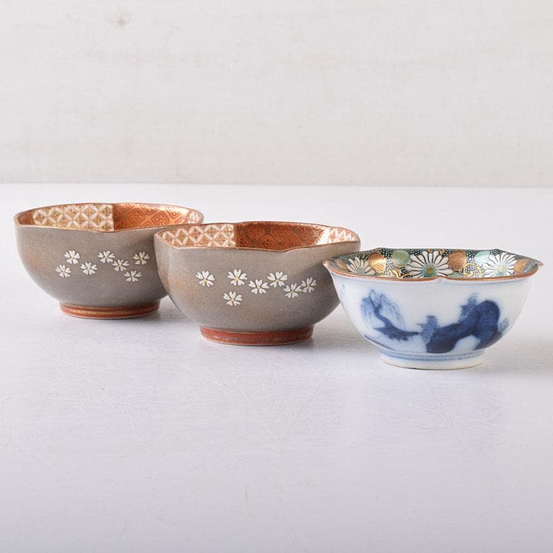 九谷焼　九谷錦盛堂　赤絵金彩　人物文　一對　青粒　花文　酒盃3客　V　R8183