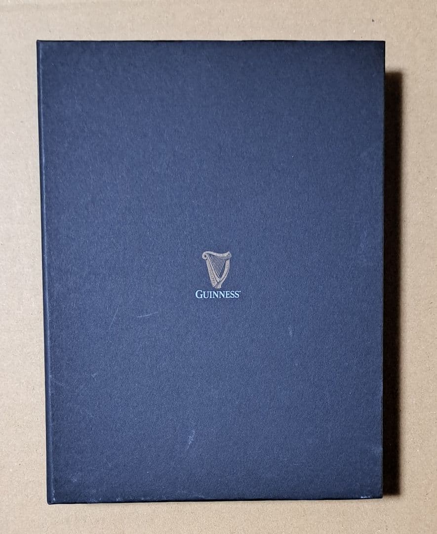 最果タヒ【月の詩】クラウドファンディング返礼品 激レア GUINNESS 本