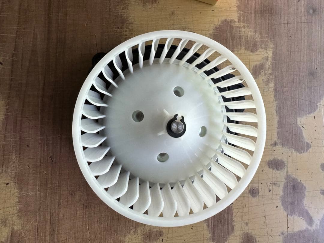 ホンダ純正ファンモーター1J816-RE0-003 N110347595 最高