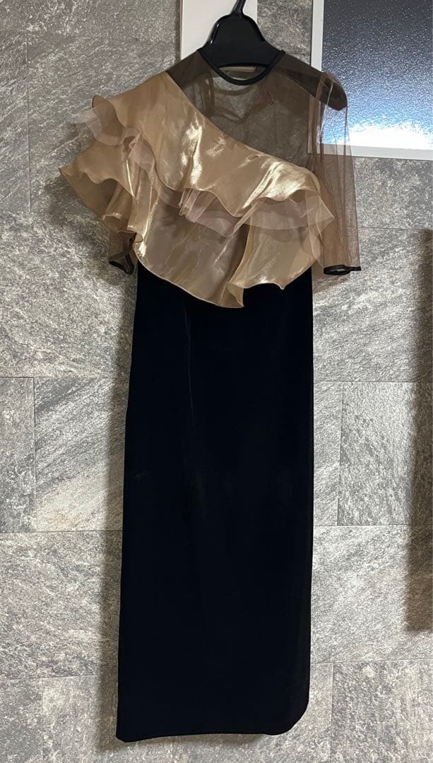 アシンメトリーティアードフリル3WAYベロアワンピースドレス レジャ