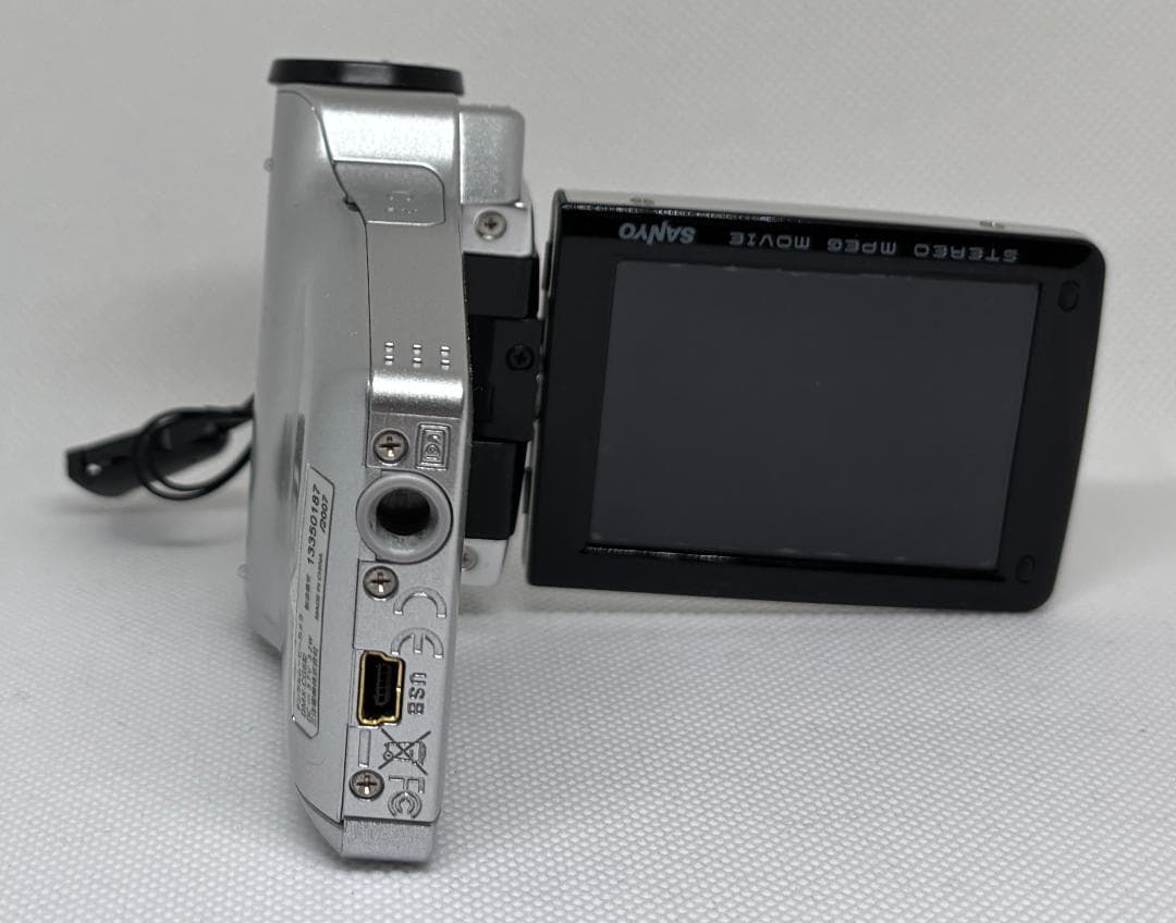 デジタルムービーカメラ SANYO DMX-CG6型