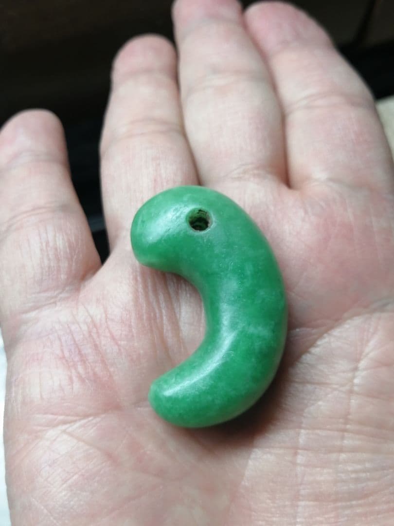 ✳親方おすすめ勾玉糸魚川翡翠人気の古墳時代の型全て卸し値段鑑定書