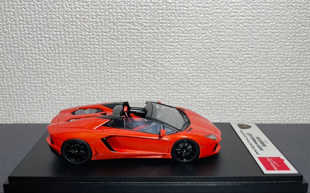 ミニカー Lamborghini Aventador LP700-4 Roadster