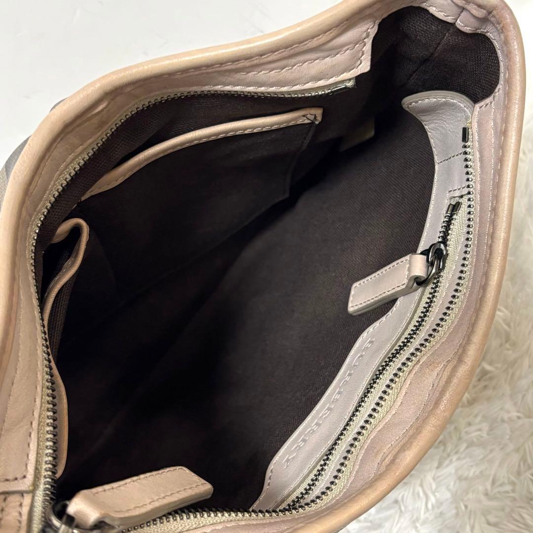 【美品】 バーバリー ショルダーバッグ 斜め掛け スモークドチェック