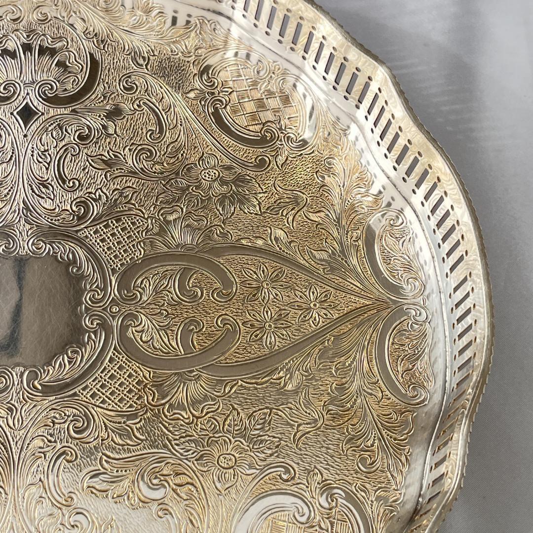 英国】 ギャラリートレー サークル型 25cm クロウフット