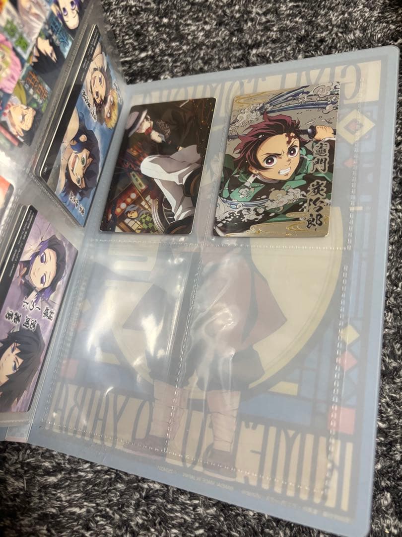 鬼滅の刃 ウエハースカード ファイル 冨岡義勇 胡蝶しのぶ 限定品 コンプリート