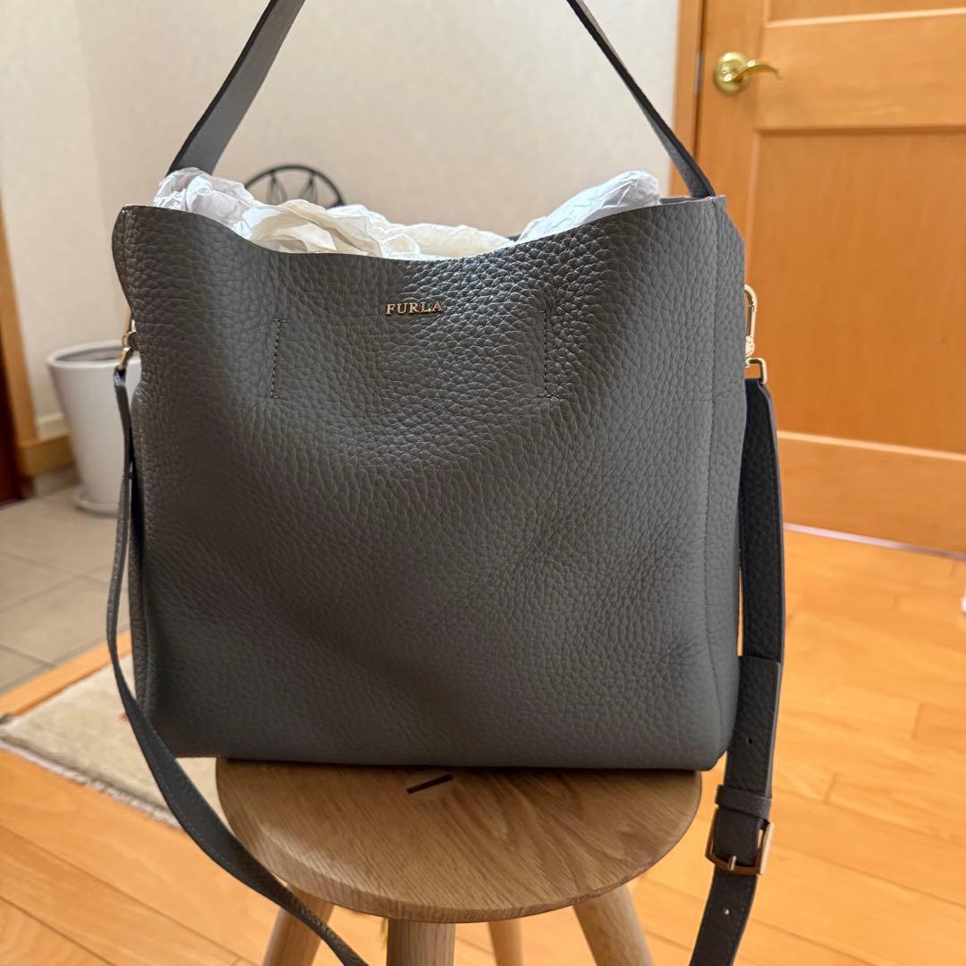FURLAショルダーバッグ