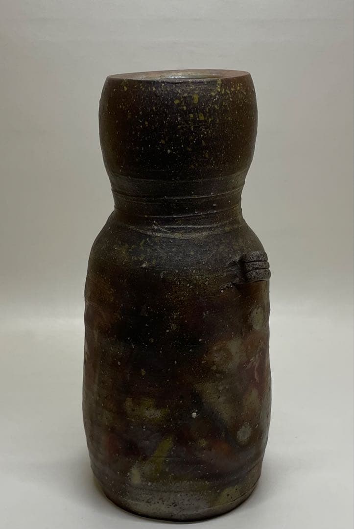 県指定重要無形文化財　金重道明　備前焼　耳付花入　共箱 　　　y16