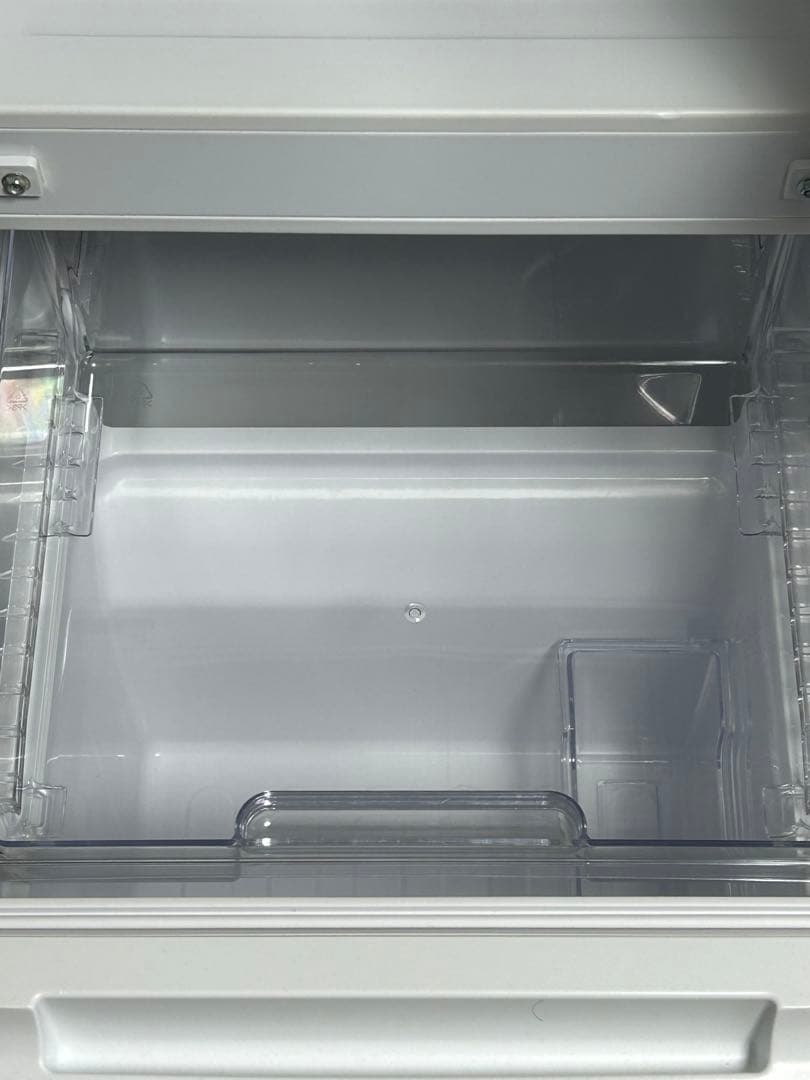 SHARP 2021年式　2ドア冷蔵庫　ホワイト　152㍑