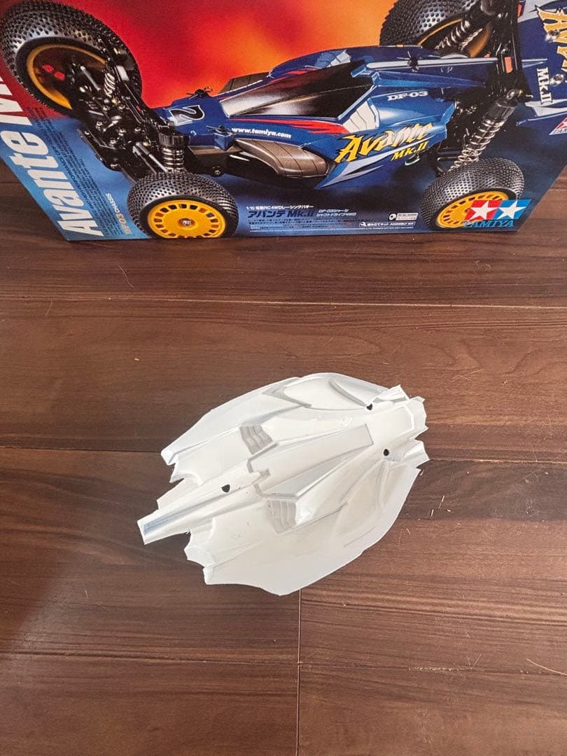 タミヤ　電動RC アバンテmk2 メカ無し