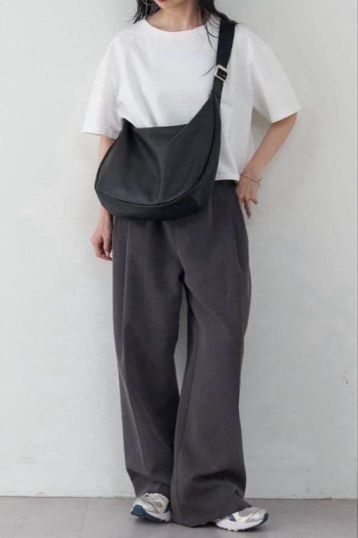 タグ付き新品未使用　ラシット　ソフトレザーラウンドビッグショルダー