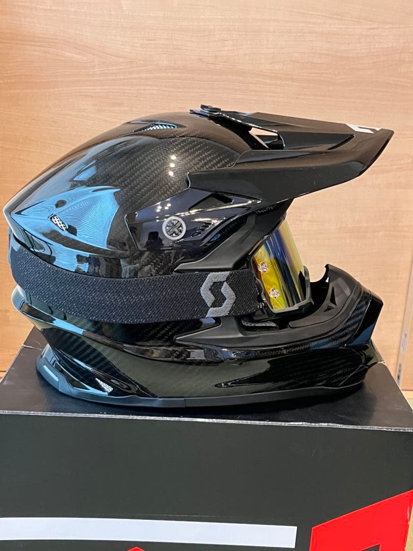 ZEALOT ジーロット　マッドジャンパー2 カーボンハイブリッド