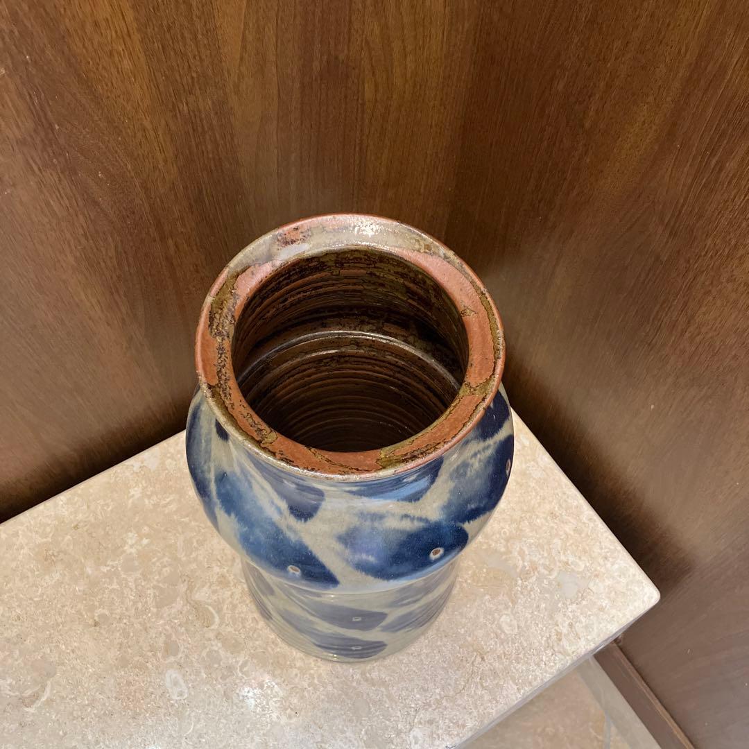 山田真萬　呉須絵壺「魚群」