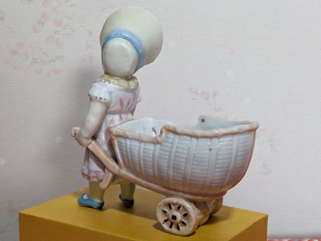 ♦明治時代 アールヌーボー 西洋アンティーク 陶磁器人形 宝石箱 骨董品