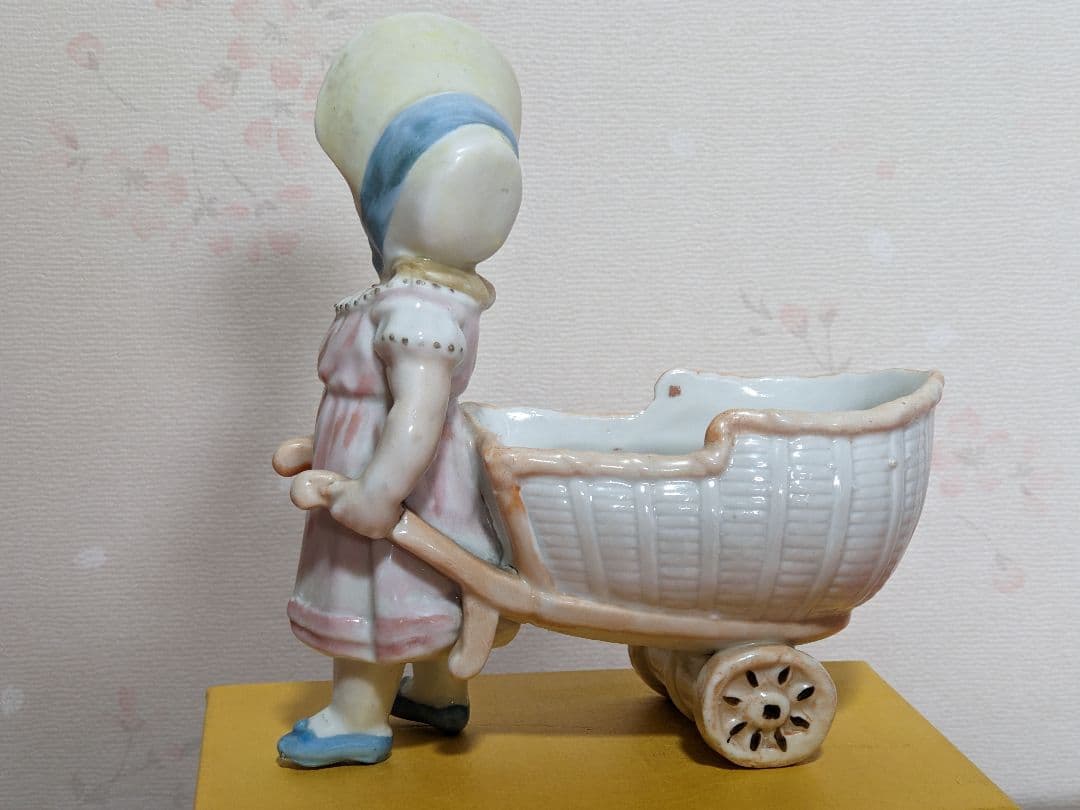 ♦明治時代 アールヌーボー 西洋アンティーク 陶磁器人形 宝石箱 骨董品