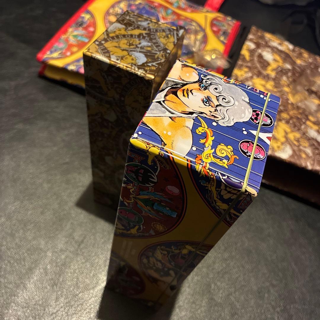 ポアール × 荒木飛呂彦 THE FOUNTAIN BOY 保冷バッグ ＆ 缶箱