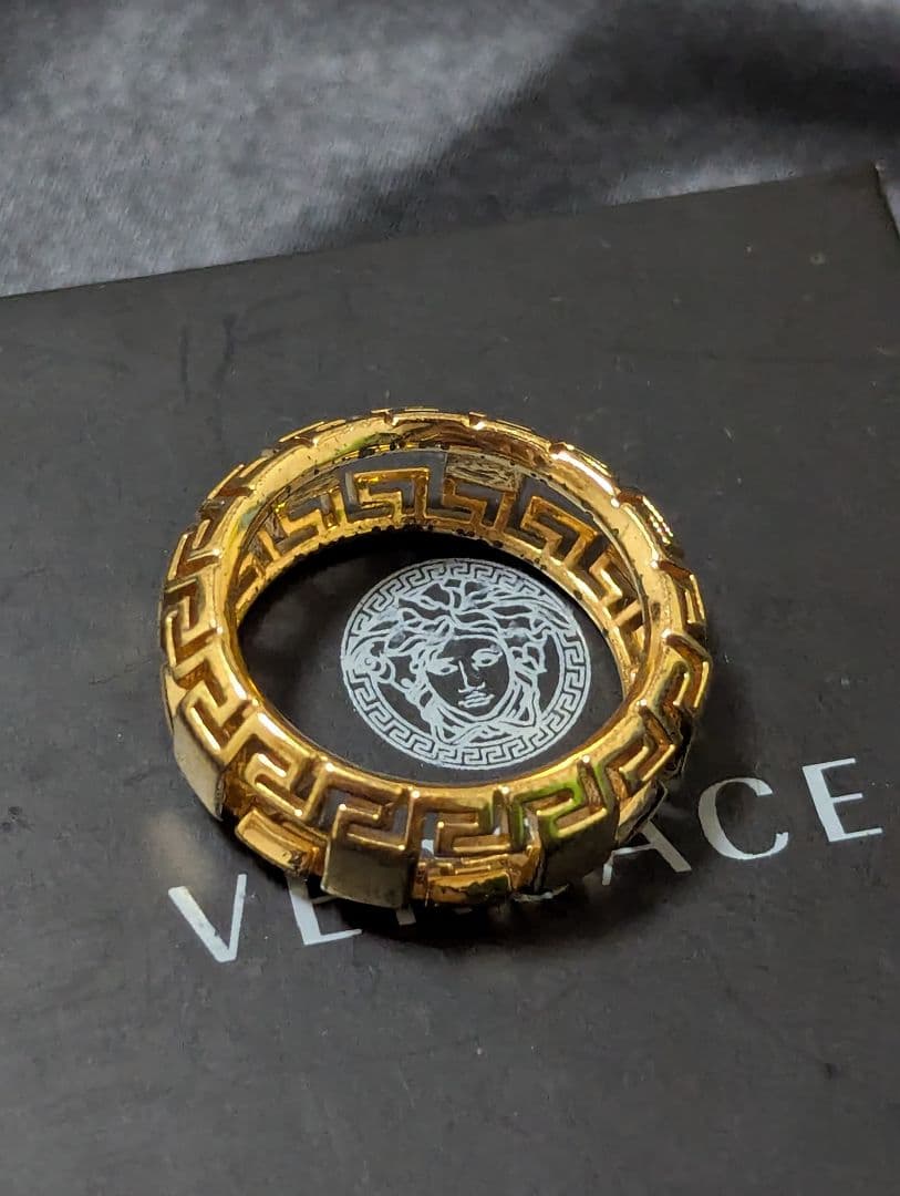 VERSACE ゴールドリング ギリシャ模様 グレカ ベルサーチ ベルサーチェ