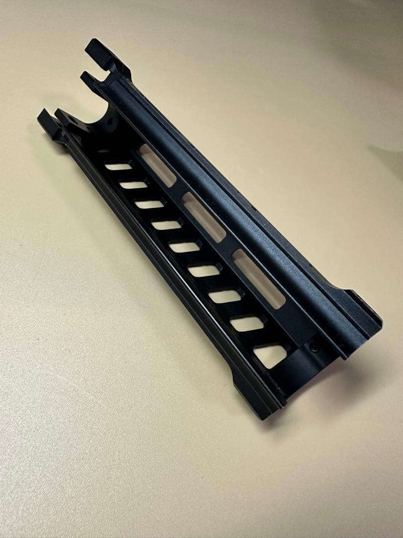 【週末セール】LayLax M-LOCK ハンドガード 東京マルイ MP5用