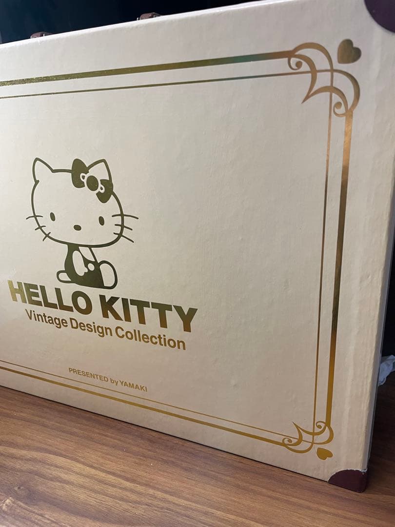 非売品　ハローキティ ヴィンテージデザイン ぬいぐるみ トランクセット