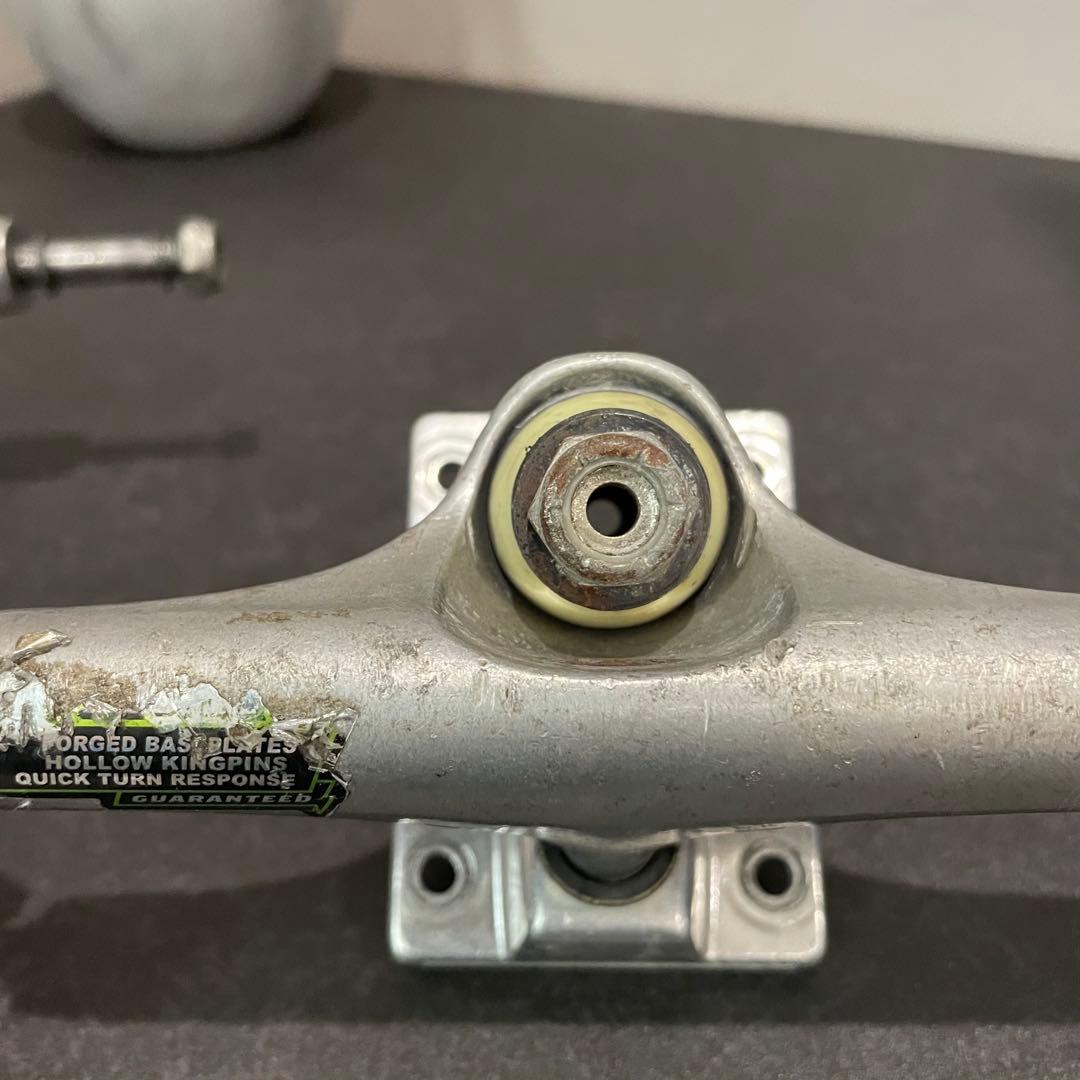 サンダートラック　チタニウムライト　T147