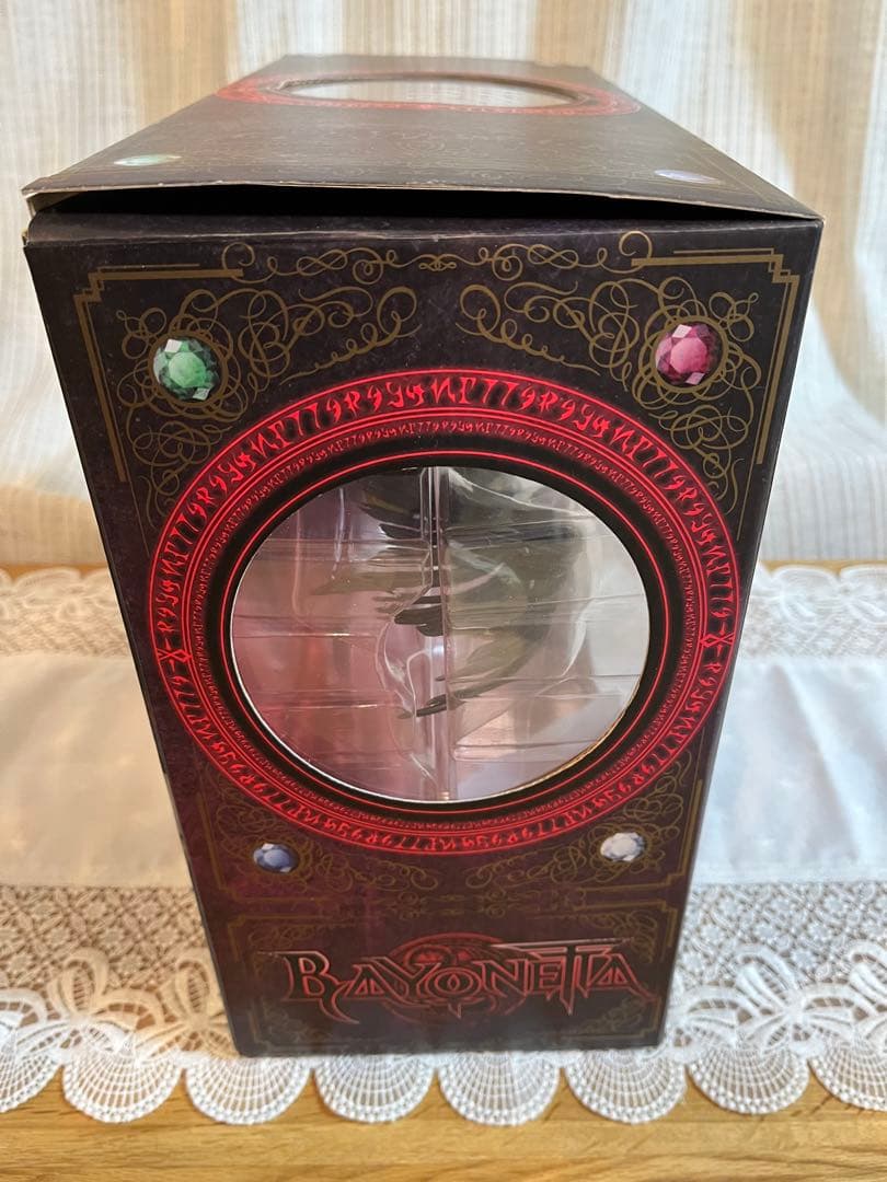 ファット・カンパニー　ベヨネッタ　 フィギュア　BAYONETTA