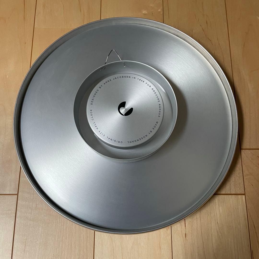 アルネヤコブセン　壁掛け時計　29cm