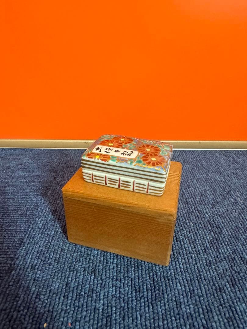 1687 京焼 高野昭阿弥造 色絵 土佐日記冊子 香合 共箱 - メルカリ