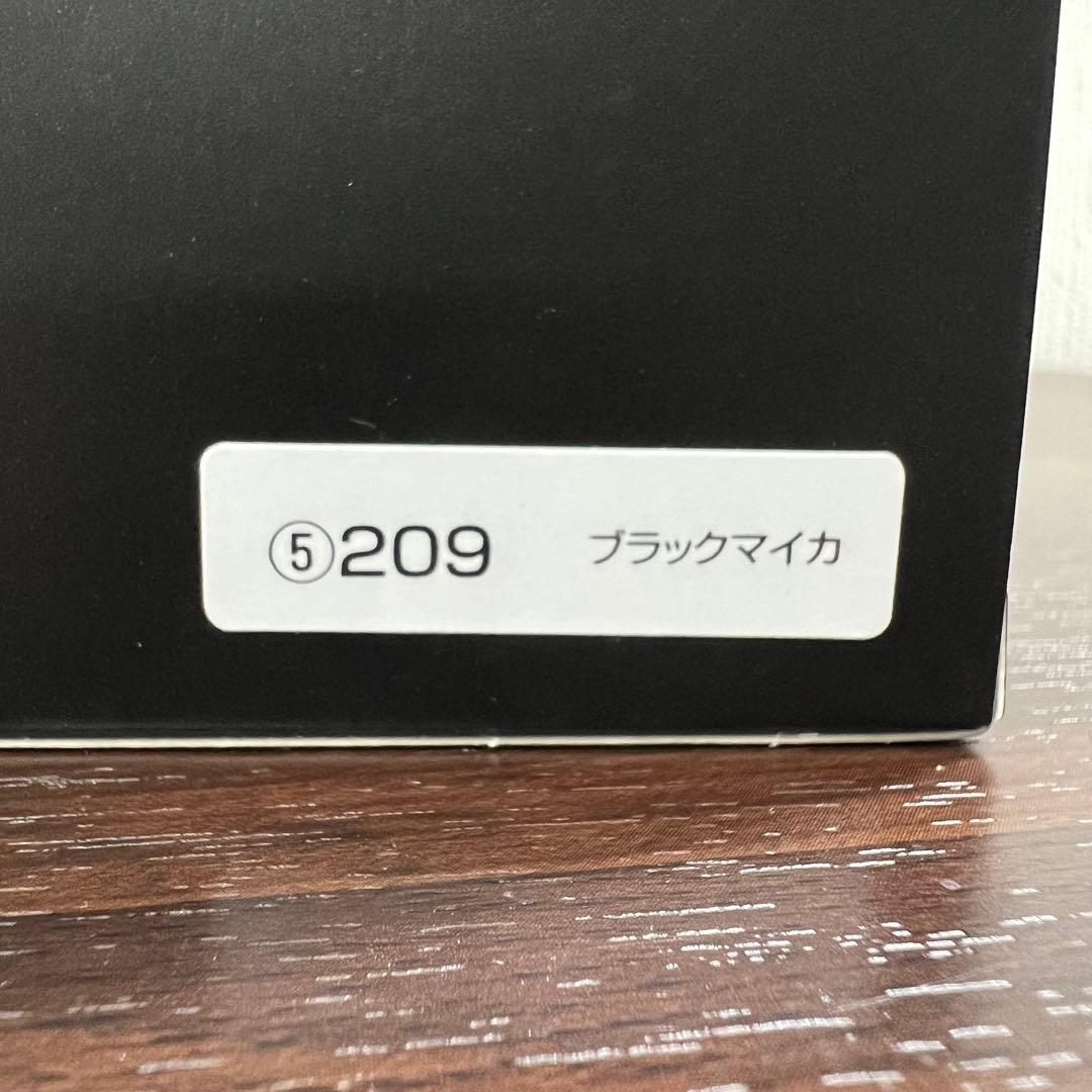 【新品・未開封】新型カローラクロス　ミニカー　カラーサンプル　ブラックマイカ