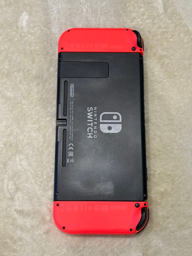 Nintendo Switch 本体 赤ストラップ付き