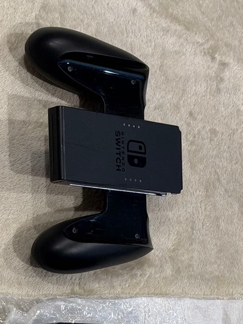 Nintendo Switch 本体 赤ストラップ付き