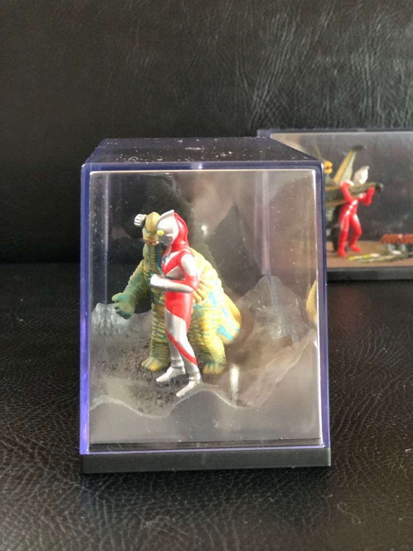 大怪獣シリーズ　どくろ怪獣レッドキング　再生怪獣ギエロン星獣　ジオラマ