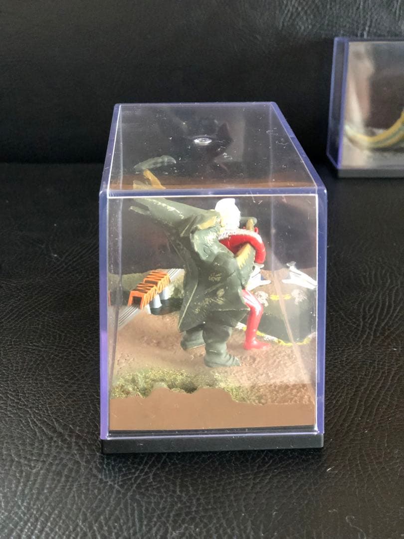 大怪獣シリーズ　どくろ怪獣レッドキング　再生怪獣ギエロン星獣　ジオラマ