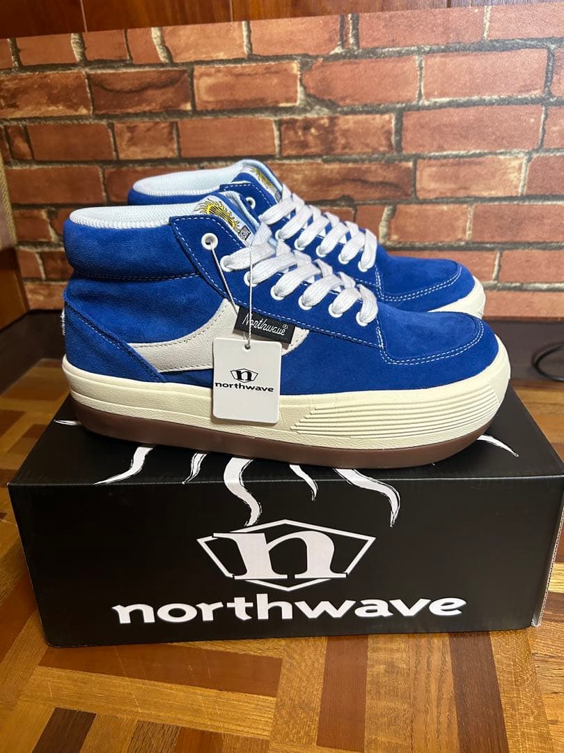 ノースウェーブ　espresso chilli suedeブルー値引き終了。