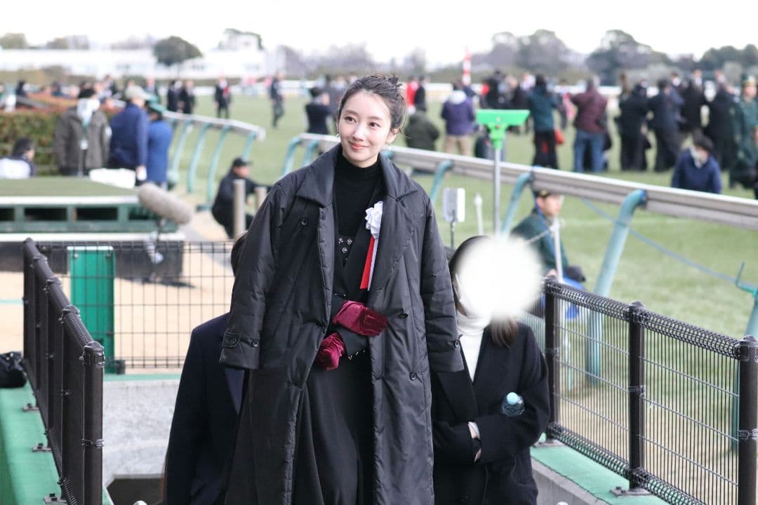 【本日最終日!】さらに値下げ!波瑠さん　写真Ｌサイズ