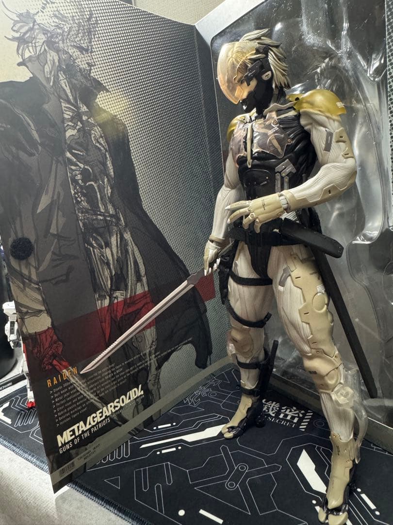 メディコムトイ メタルギアソリッド4 雷電
