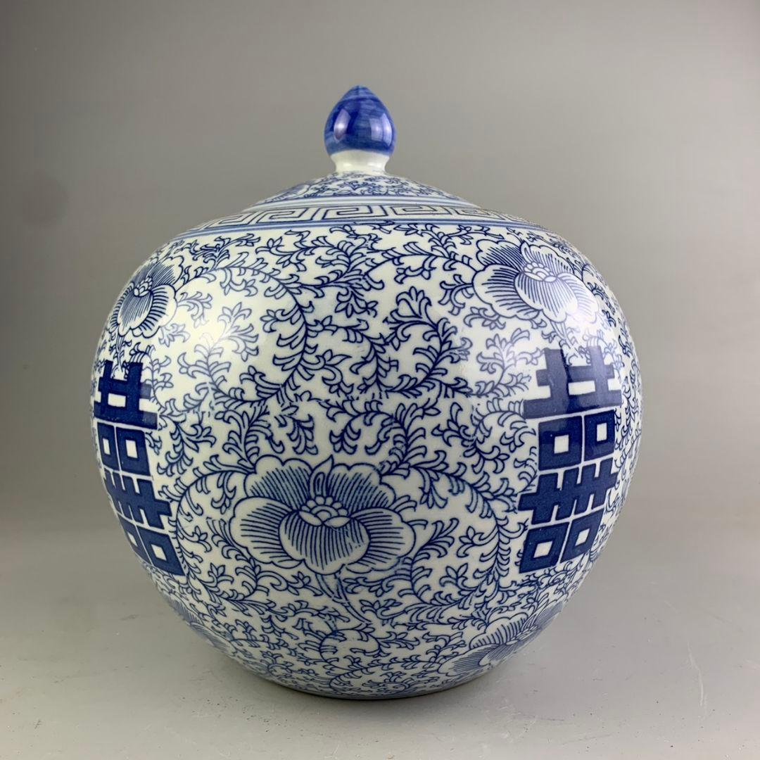 景徳鎮 陶磁器 青花喜字円缶 茶筒物入れ 装飾品 工芸品 美術品 置物